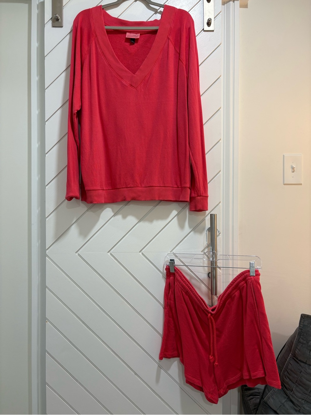 Universal Thread Coral V-Neck Lounge Top & Drawstring Shorts